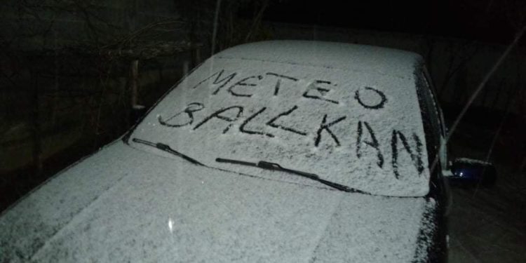 Bora mbulon Kosovën, MeteoBallkan vërshohet nga fotografitë e videot
