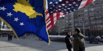 SHBA-ja ndihmon Kosovën me 1.1 milion euro në luftën ndaj koronavirusit