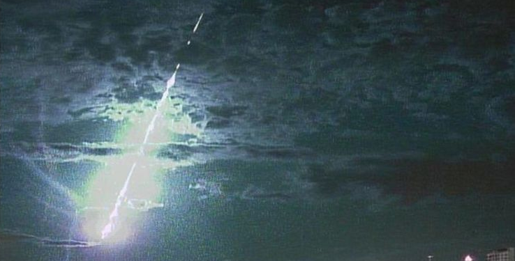 Meteori në Brazil prek tokën, pamje interesante