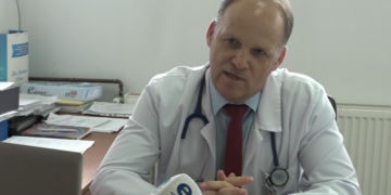 Infektologu Krasniqi: Kemi arritur kulmin e pandemisë, fundi i prillit shënon rënien e rasteve