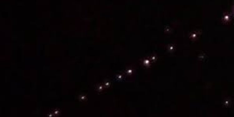 Çka janë dritat në formë të yjeve që sonte kanë pushtuar qiellin e që janë parë edhe në Kosovë?