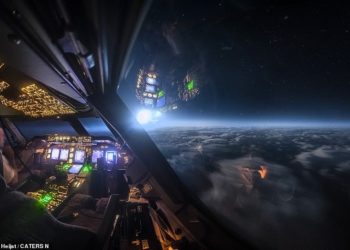 Piloti kap fotografi mahnitëse gjatë fluturimeve me aeroplan