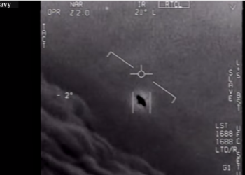 Pentagoni publikon tri video të objekteve të paidentifikuara, të kapura nga ushtria amerikane