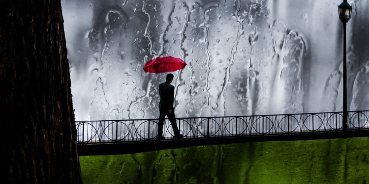 Paraditja e nxehtë, pasditja sjell shiun me vetëtima e bubullima