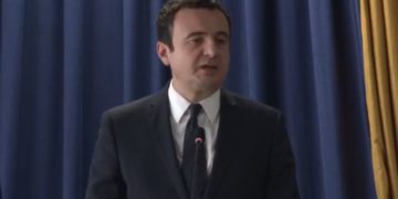 Nga e hëna nis faza e dytë e lehtësimit të masave, qytetarëve u lejohet 1 orë më shumë lëvizje