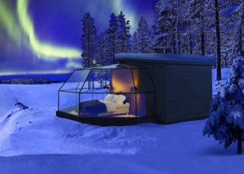 Thellë brenda pyjeve, dhoma ku mund të flini nën yje dhe dritat aurora