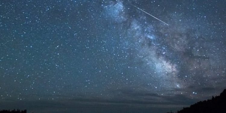 Sonte meteorët e “Eta Aquariids”