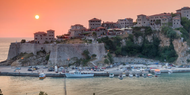 Ulqini paralajmëron sezonin turistik pas kalimit të pandemisë