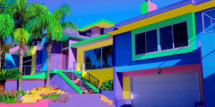 “Shtëpia e ylberit” – artistja shpenzoi mijëra dollarë për ta dizajnuar