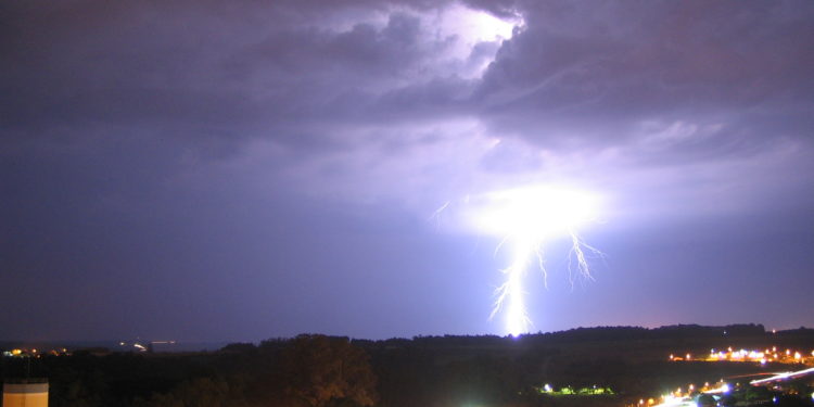 Edhe sot pritet zhvillim i stuhive me me bubullima në disa pjesë të Kosovës