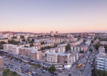 Nga nesër lehtësohen masat, lejohet qarkullimi dy herë në ditë nga 90 minuta
