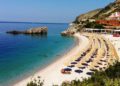 Vlora hap sezonin turistik nga sot, pret pushuesit në plazhe