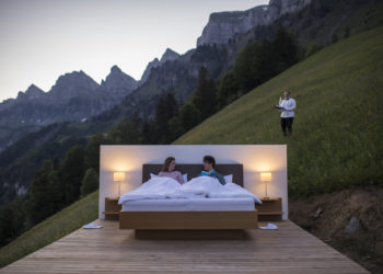 Hoteli në Zvicër, ku mund të fleni në natyrë, pa mure e tavan