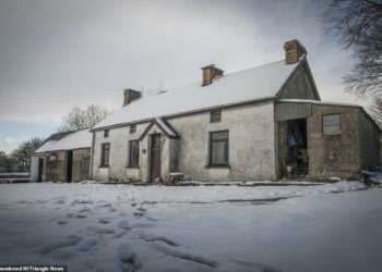 Shtëpia që ka mbetur një shekull mbrapa