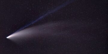 Kometa ‘Neowise’ bën afrimin më të afërt me Tokën