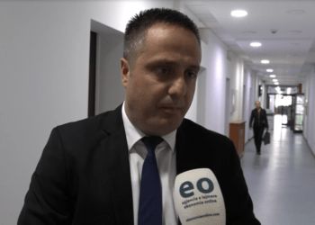 Zv/kryeministri Selmanaj paralajmëron gjendje të jashtëzakonshme nëse nuk ulet numri i rasteve