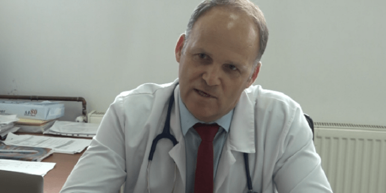 Infektologu Krasniqi: Nëse vazhdon ky trend i rasteve, mund të kemi mbyllje totale