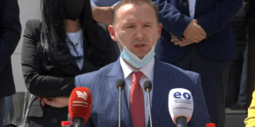 Zemaj paralajmëron kufizim të lëvizjes dhe të tubimeve nga dita e nesërme