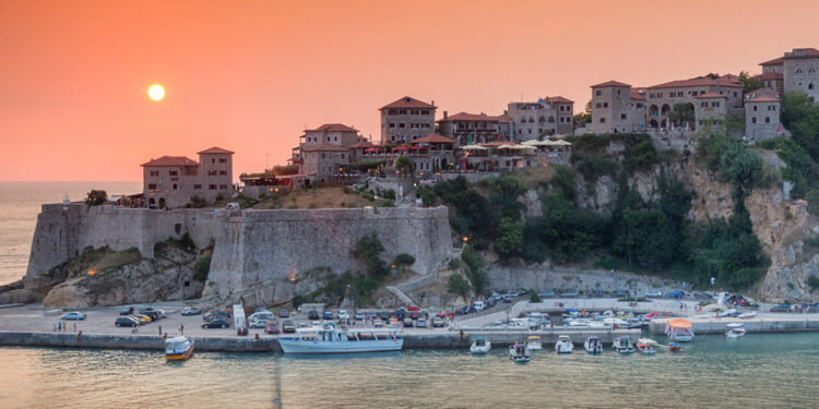 20 herë më pak turistë, Ulqini braktiset edhe nga kosovarët