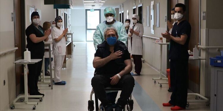 Për një javë 1270 persona në Kosovë e mposhtën koronavirusin