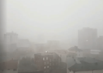 Stuhi të fuqishme shiu në Mitrovicë, Prishtinë, Vushtrri e Podujevë