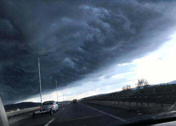 Pamjet spektakolare që u krijuan sot mbi qiellin e Kosovës