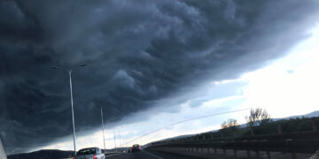 Pamjet spektakolare që u krijuan sot mbi qiellin e Kosovës