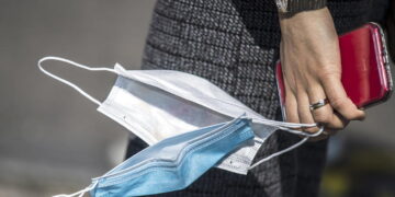 Me ligjin e ri do të ndëshkohen personat që thonë që nuk ka virus