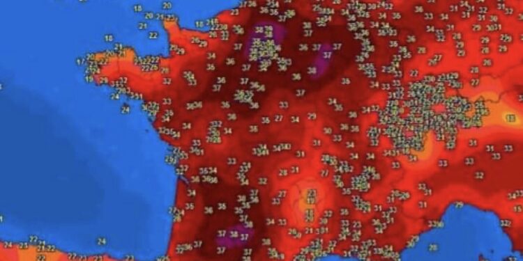 Evropa “përvëlohet” nga i nxehti, tek ne freskët