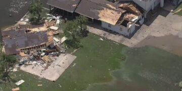 Raportohet edhe humbje jetësh nga Uragani “Laura” në SHBA!