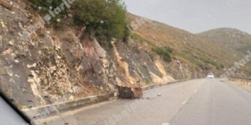 Reshje të dendura në Sarandë, rrëshqitje dherash në disa akse rrugore!