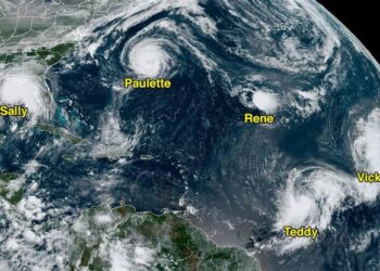 Zhvillime dramatike në Atlantik, rrezikohen qindra jetë