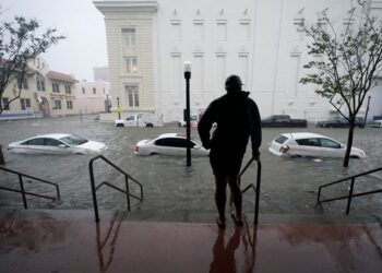 Uragani Sally shkakton vërshime katastrofale në SHBA, priten edhe të tjera