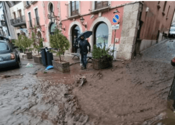 Italia goditet nga stuhi shiu dhe dëbore (Alpe), evakuohen disa zona!