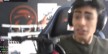 Po luante me video-lojëra, i riu turk tmerrohet nga dridhjet e fuqishme të tërmetit që goditi Izmirin!