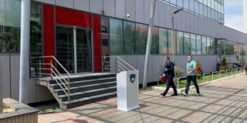 Kosova po rishikon listën e vendeve me rrezik për të ndaluar udhëtimin