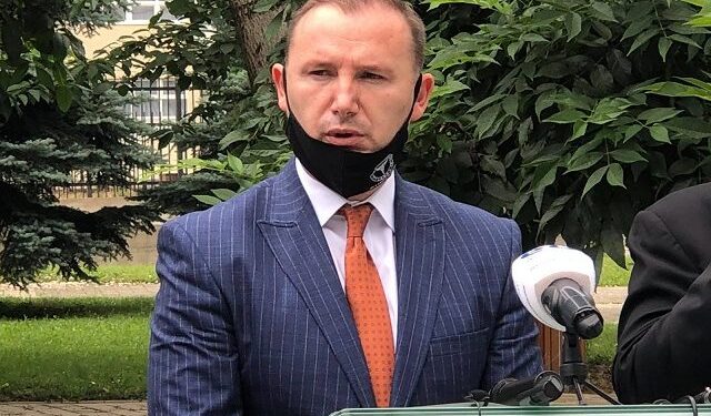 Ministri Zemaj: Në karantinë mund të kthehemi nëse e humbim kontrollin