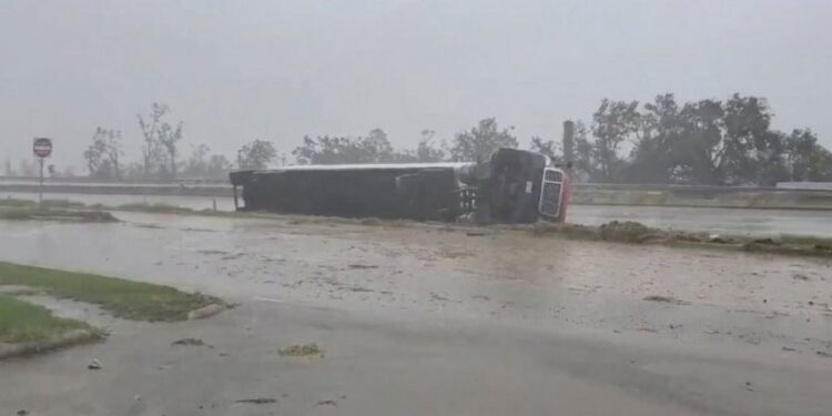 SHBA-ja “bombardohet” nga uraganet, Delta bëhet uragani 10-të brenda vitit