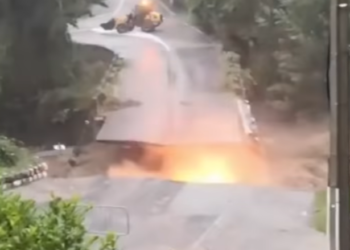 Pamje nga reshjet e mëdha të shiut në Francë, raportohet për nëntë të zhdukur