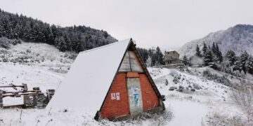 Pamje të bukura nga Brezovica e mbuluar nga bora