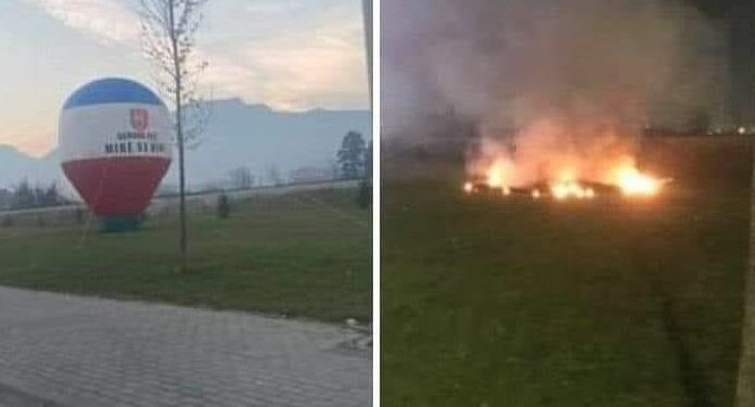 Digjet baloni në hyrje të Pejës, u kritikua se ka ngjyrat e Ish-Jugosllavisë