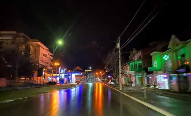Njoftim me rëndësi për punëtorët që punojnë deri në orën 19:00, në zonat ku ka orë policore!