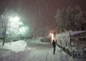 Reshjet e dendura të borës në Italinë veriore mbrëmë, pamje nga vendi i ngjarjes!