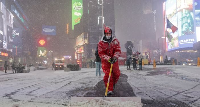 Stuhi dëbore, anulohen mijëra fluturime!