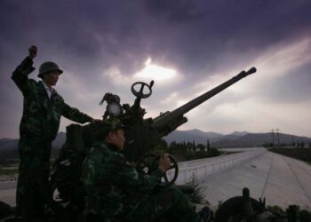 Kina “përzihet” në punët e motit: Shi, re dhe diell artificial