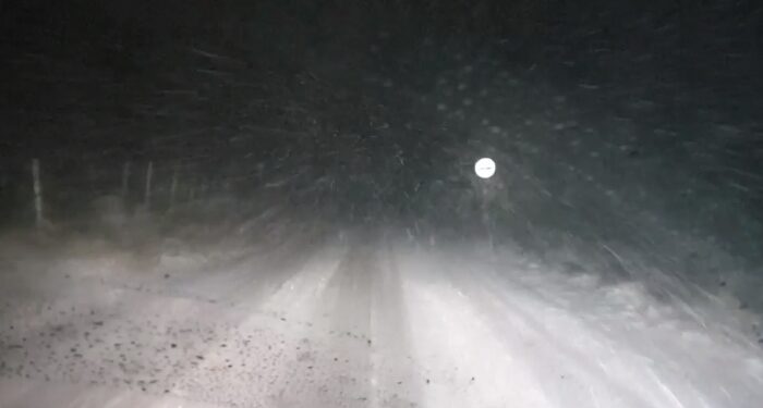 Kukësi zbardhet nga bora