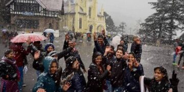 5 arsye psikologjike pse disa njerëz e duan dimrin