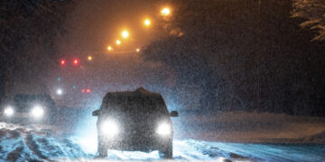 Deri në gjysmë metre borë në Bosnjë dhe Mal të Zi