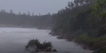 Moti i ashpër godet Australinë, shirat e rrëmbyeshëm tash e pesë ditë nuk kanë të ndalur – urdhërohet evakuimi i banorëve!