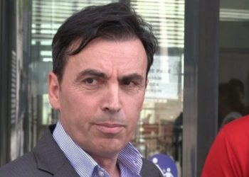 Infektologu kosovar: Pas disa muajve i kthehemi jetës normale